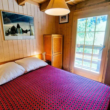 L Houtot Alpehytte Lannaz